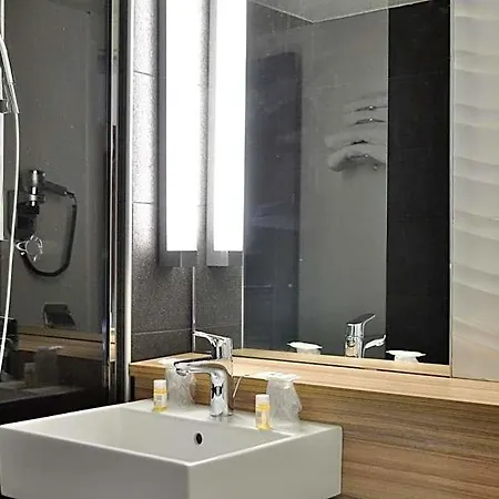 فندق Campanile Sete -