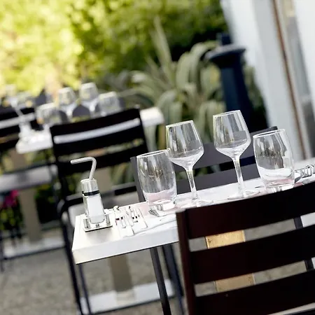 Szálloda Campanile Sete -